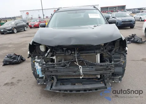 2017 Nissan Rogue Sv z USA, uszkodzony, nr VIN 5N1AT2MV2HC759106